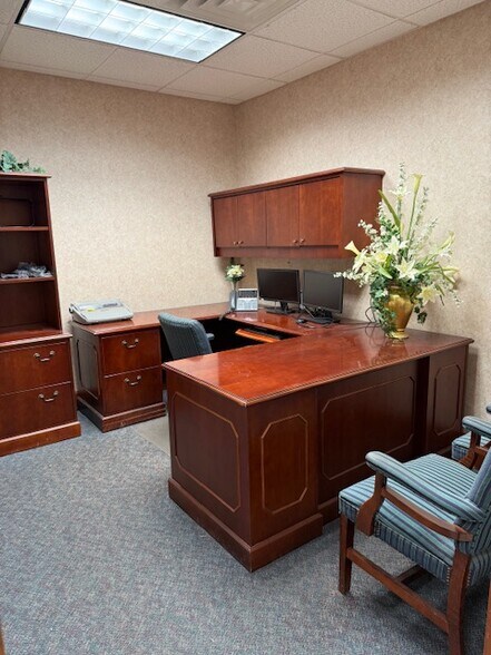 More Photos Of 8026 US Route 60, Barboursville Office For Sale