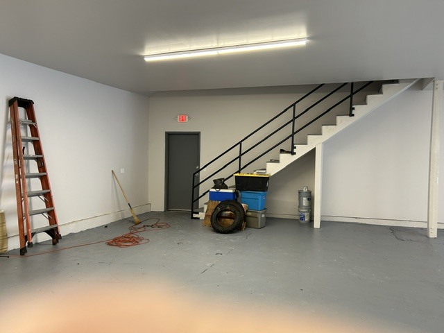 More Photos Of 9819 SE Foster Rd, Portland Warehouse For Sale