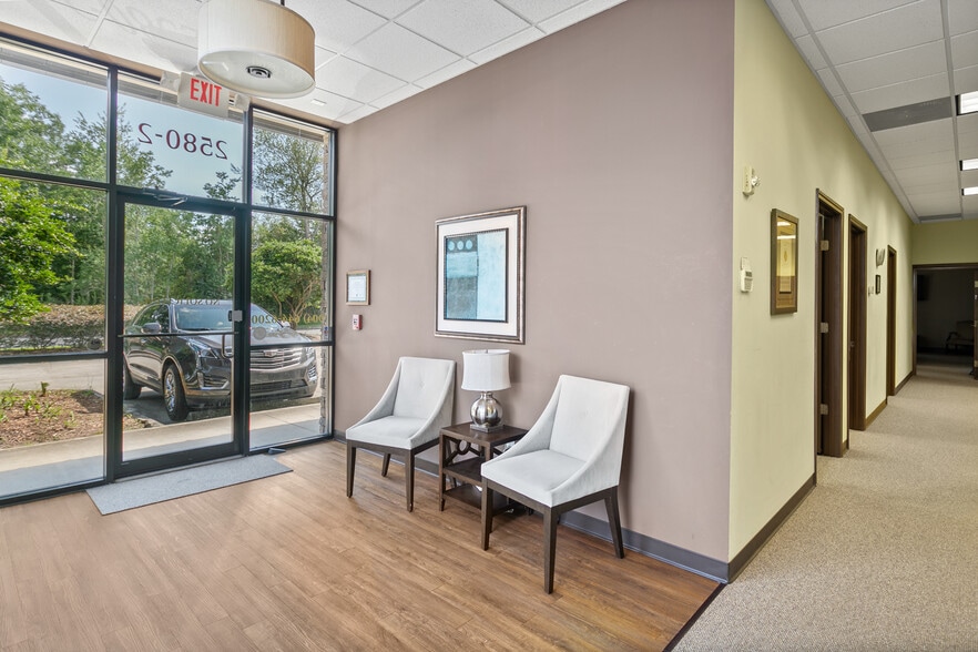 More Photos Of 2580 County Road 220, Middleburg Medical For Lease