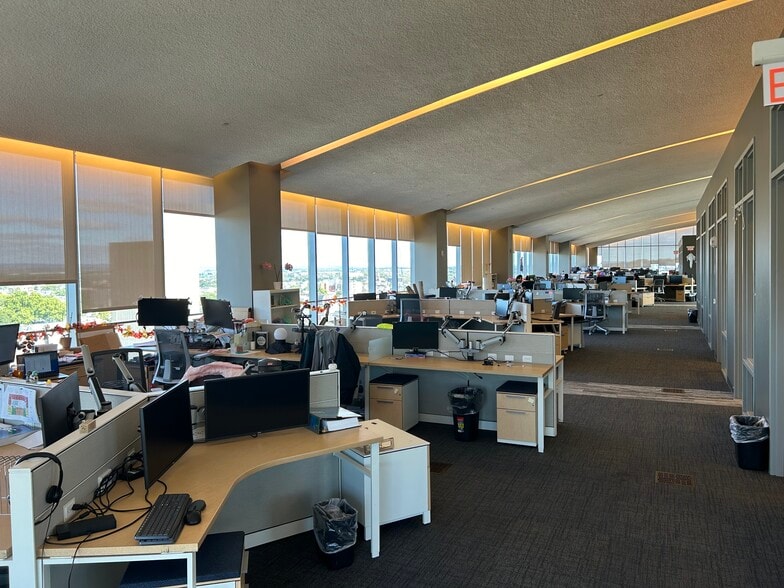 More Photos Of 835 W Hamilton St, Allentown Apartments For Lease