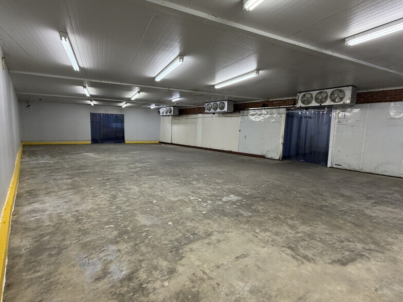 More Photos Of 2181 E 14th St, Los Angeles Refrigeration Cold Storage For Lease