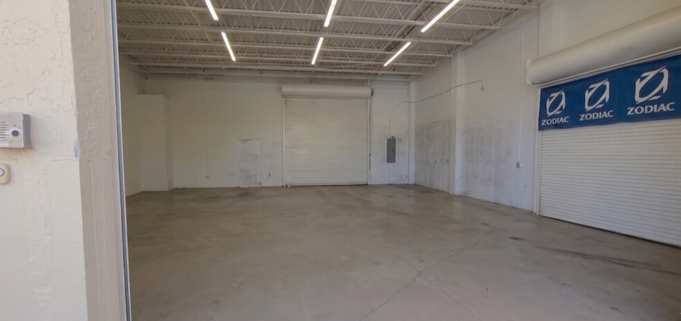 More Photos Of 1901 S Federal Hwy, Fort Lauderdale Storefront Retail Office For Sale