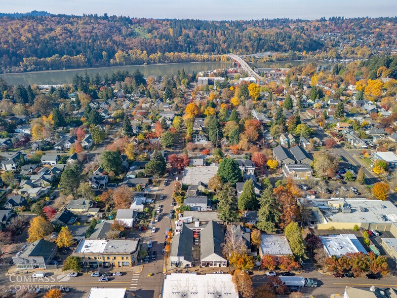 More Photos Of 8235 SE 13th Ave, Portland Storefront For Sale