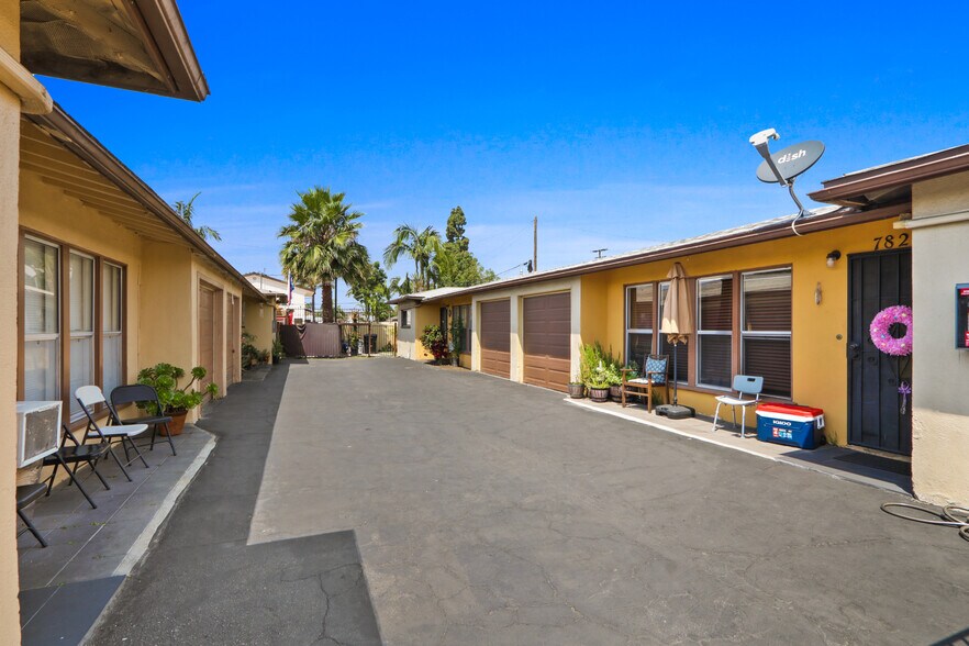 More Photos Of 7825 Jaboneria Rd, Bell Gardens Apartments For Sale