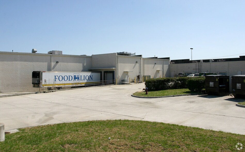 More Photos Of 4312 Holland Rd, Virginia Beach Unknown For Lease