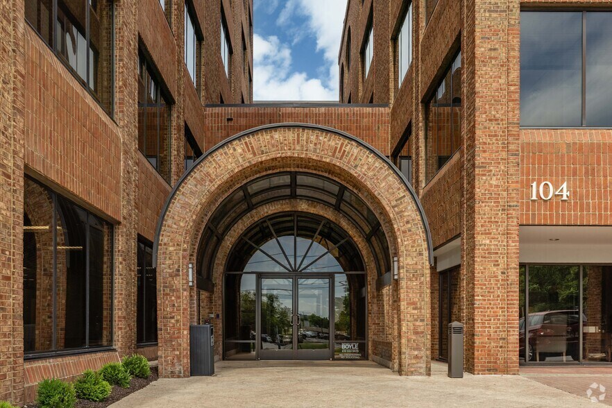 More Photos Of 104 Woodmont Blvd, Nashville Unknown For Lease