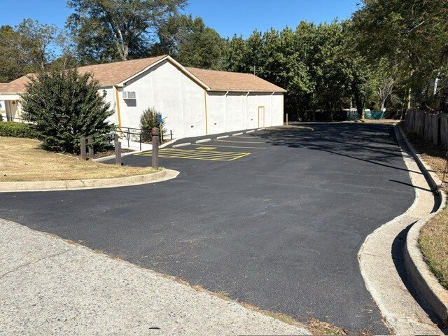 More Photos Of 5712 Redan Rd, Stone Mountain Office For Sale