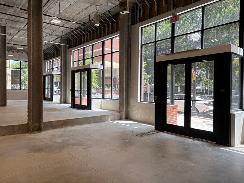 More Photos Of 1 W Chestnut St, Lancaster Apartments For Lease