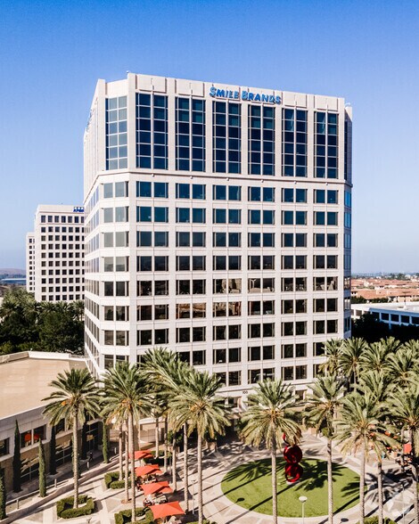 More Photos Of 100 Spectrum Center Dr, Irvine Coworking Space