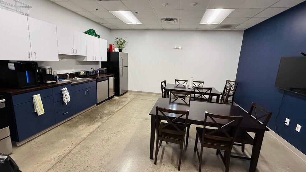 More Photos Of 105 Sunbelt Blvd, Columbia Distribution For Sale