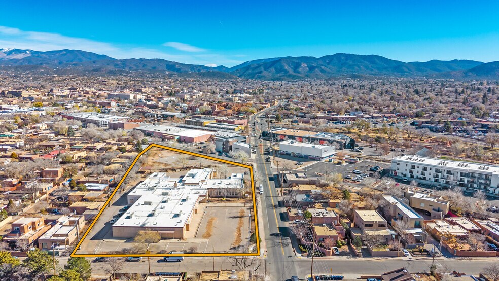 Primary Photo Of 1625 Paseo de Peralta, Santa Fe Hotel For Sale