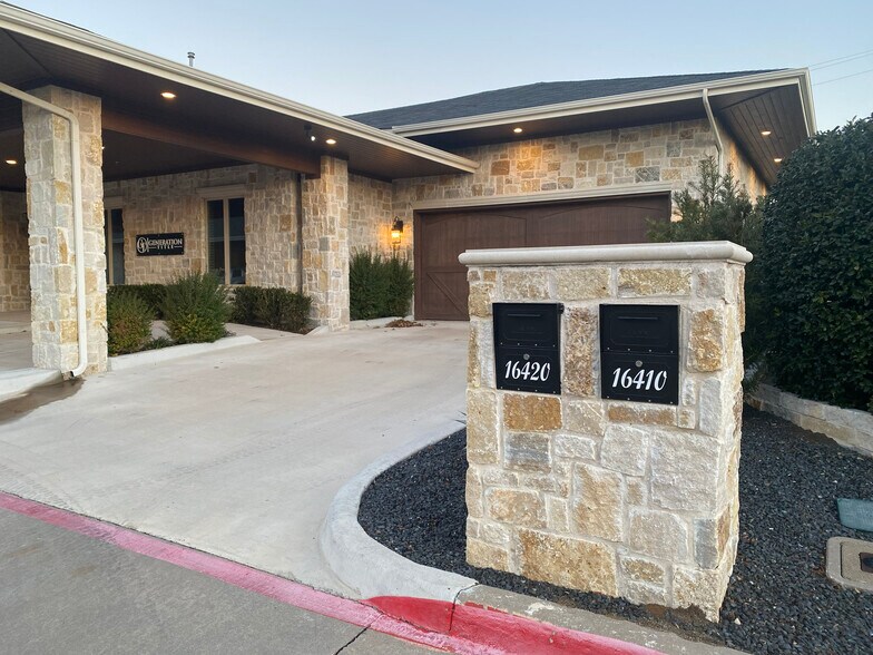 More Photos Of 16410 Addison Rd, Addison Office For Lease