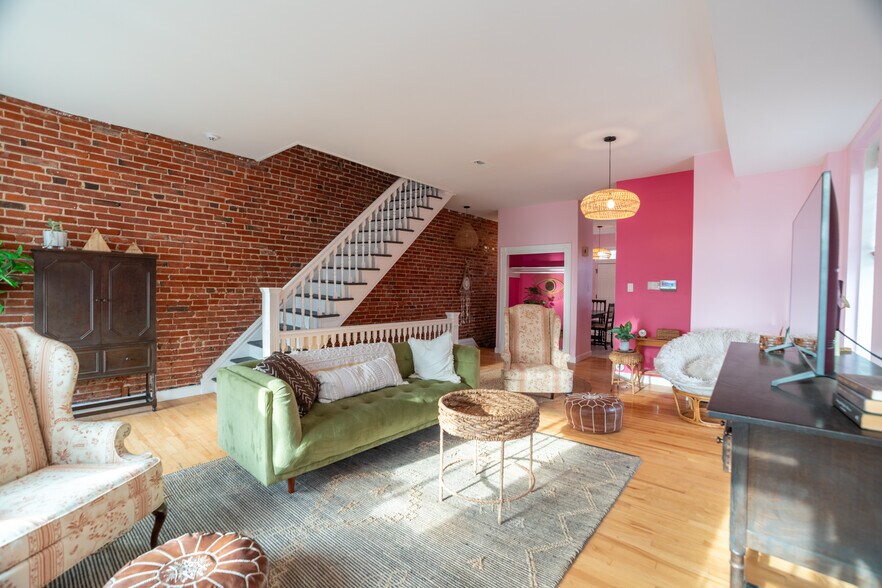 More Photos Of 1701 S 9th St, Saint Louis Multifamily For Sale