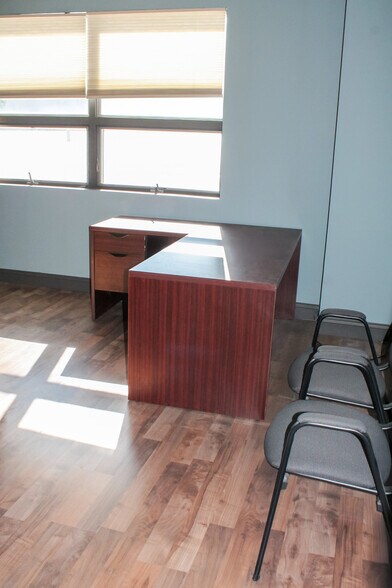 More Photos Of 7 Lake Station Rd, Warwick Manufacturing For Lease