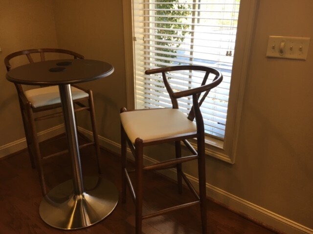 More Photos Of 68 Pointe Cir, Greenville Office For Lease