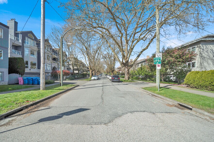 More Photos Of 3719 W 8th Av, Vancouver Apartments For Sale