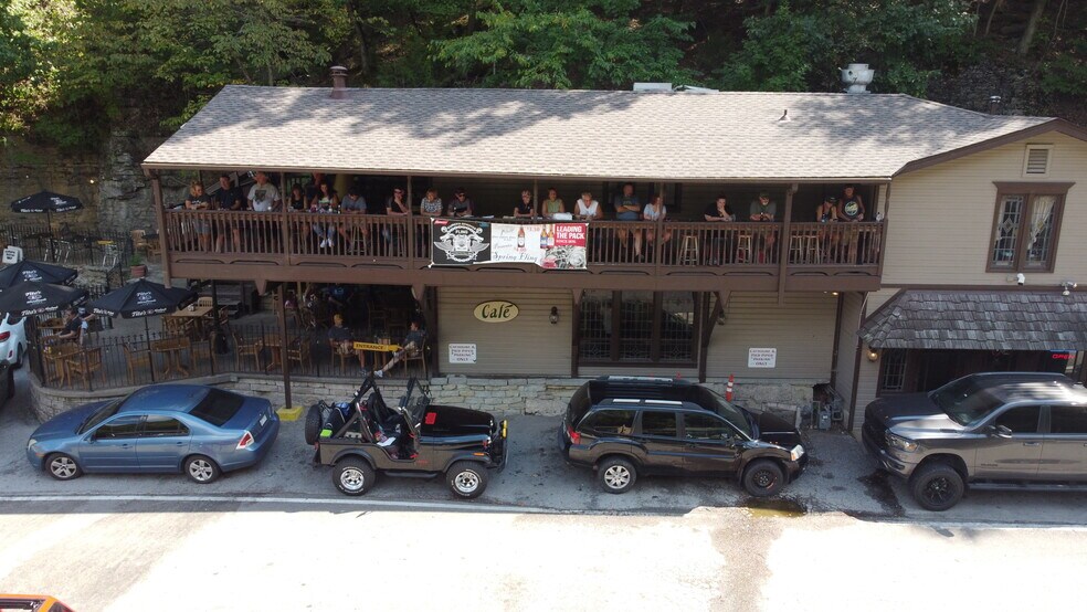 More Photos Of 82 Armstrong St, Eureka Springs Restaurant For Sale