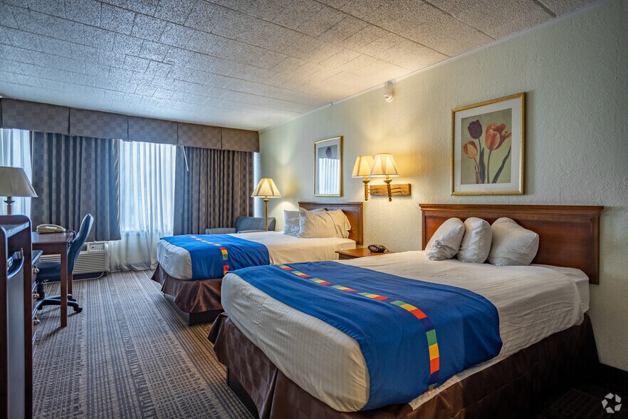 More Photos Of 3377 New Castle Rd, West Middlesex Hotel For Sale