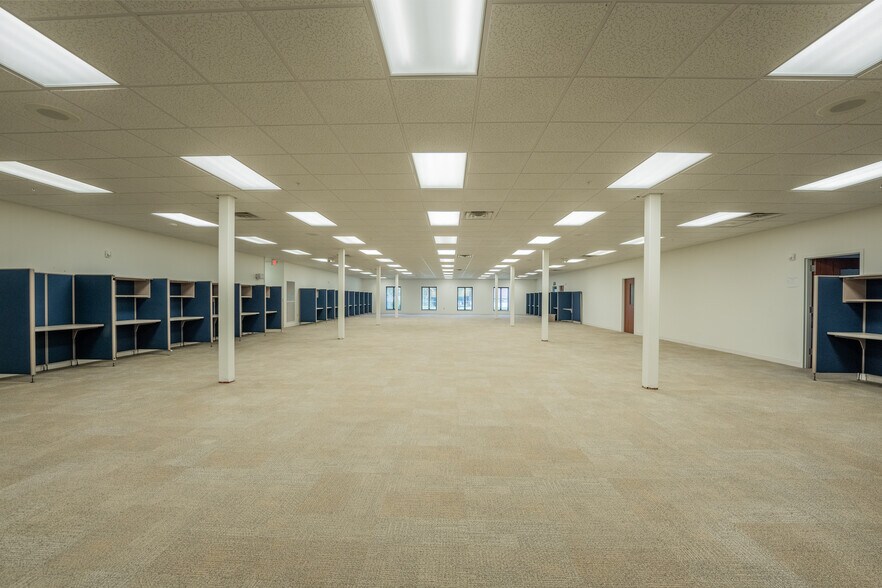 More Photos Of 1825 N Clairemont Ave, Eau Claire Schools For Sale