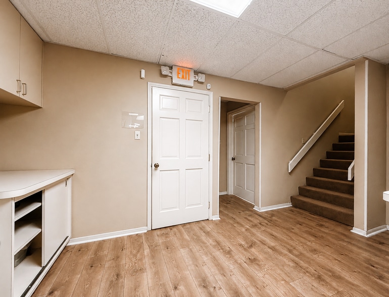 More Photos Of 1501 N Amburn Rd, Texas City Medical For Sale