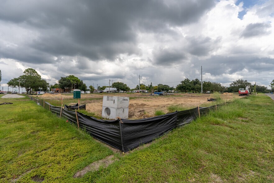 More Photos Of 564 E Brookins Ave, Eagle Lake Unknown For Lease