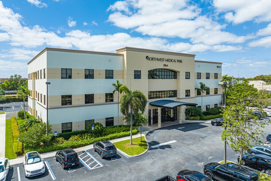 Primary Photo Of 2964 N State Road 7, Margate Medical For Lease