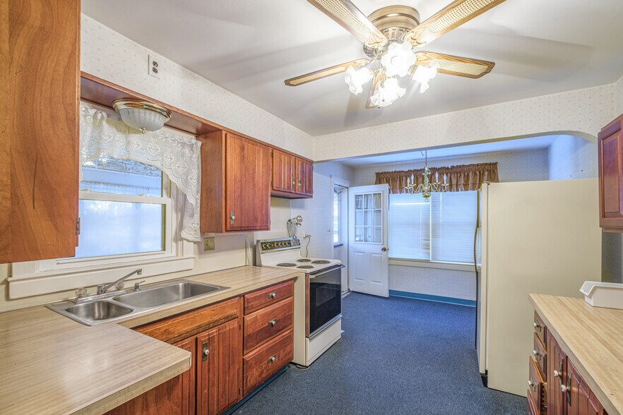More Photos Of 867 Fishburn Rd, Hershey Medical For Sale