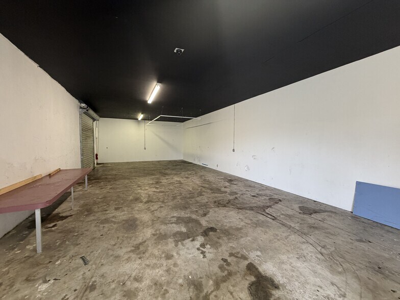 More Photos Of 1830 Patterson Ave, Deland Warehouse For Lease