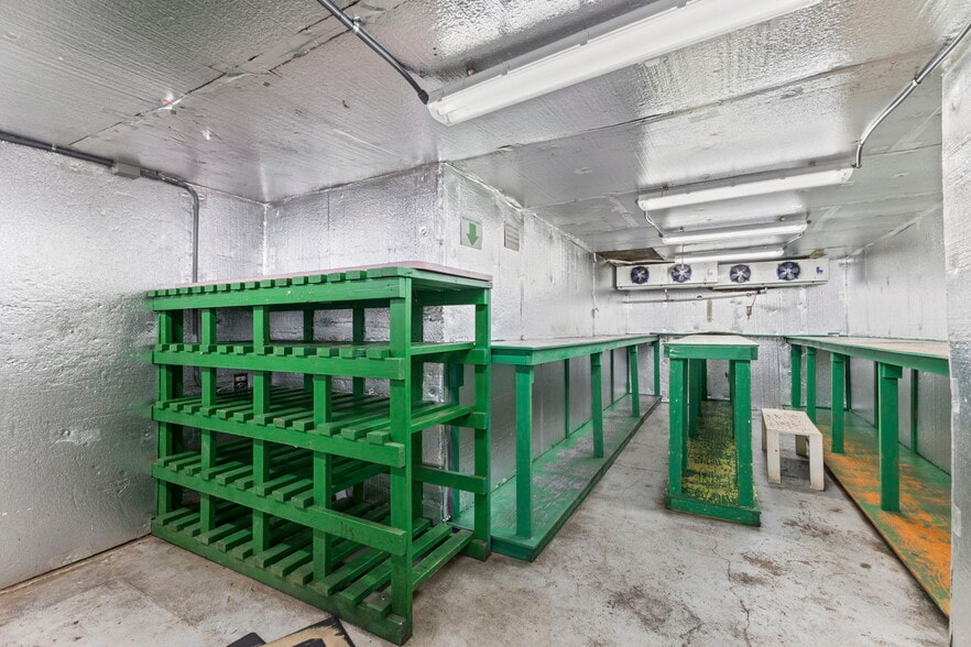 More Photos Of 5034 N Nebraska Ave, Tampa Freestanding For Sale