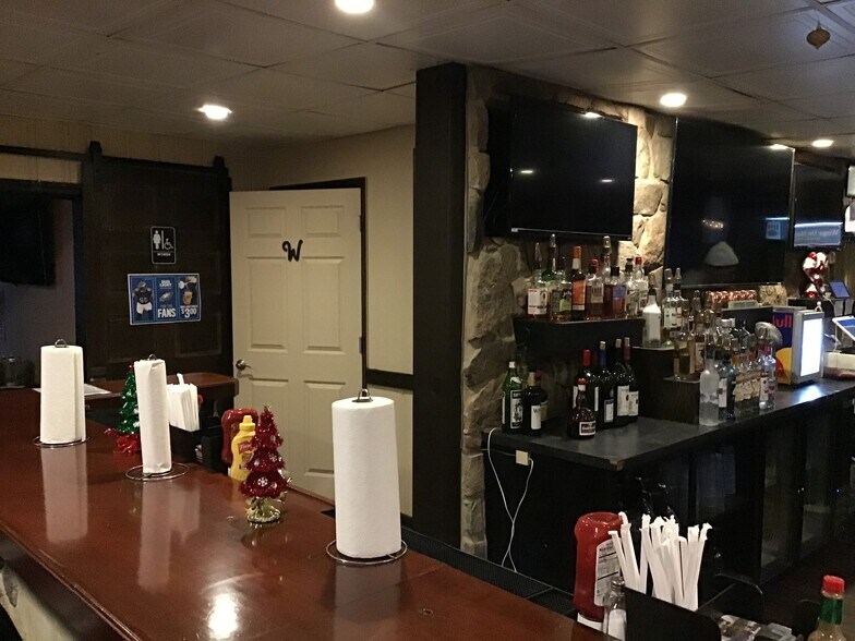 More Photos Of 605 Main St, Hellertown Restaurant For Sale