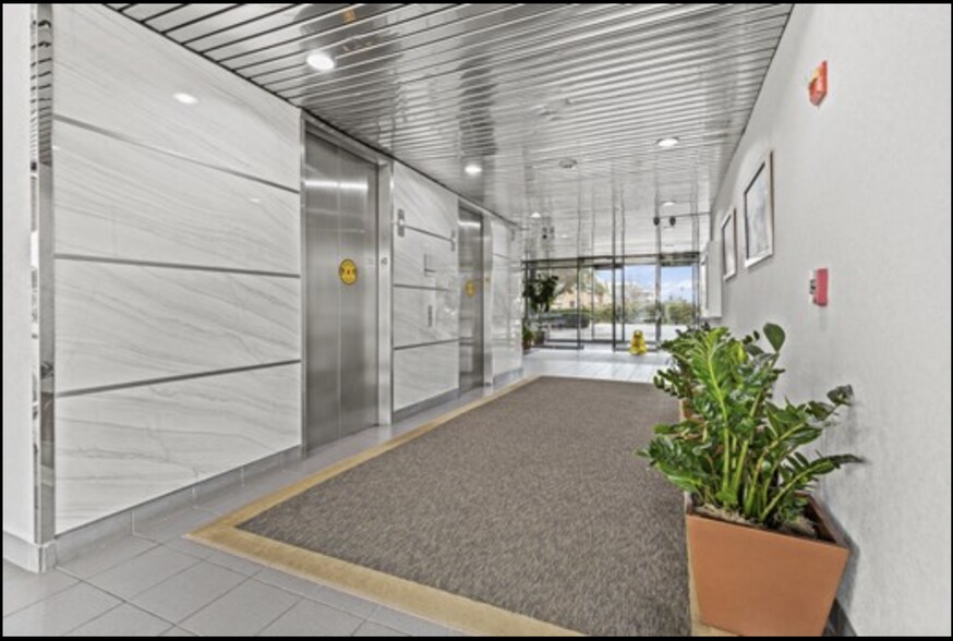 More Photos Of 1200 W Walnut Hill Ln, Irving Office For Lease