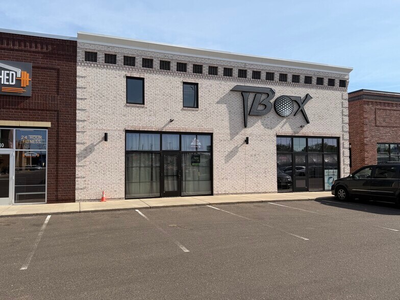 More Photos Of 326 S Main St, Rice Lake Storefront Retail Office For Lease