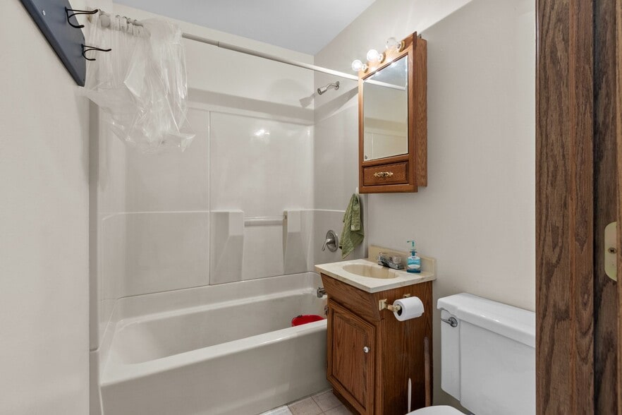 More Photos Of N7658 County Highway WH, Taycheedah Manufacturing For Sale