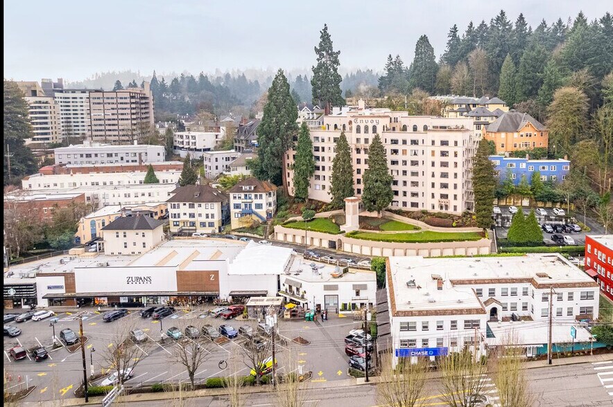 More Photos Of 1-27 NW 23rd Ave, Portland Unknown For Lease