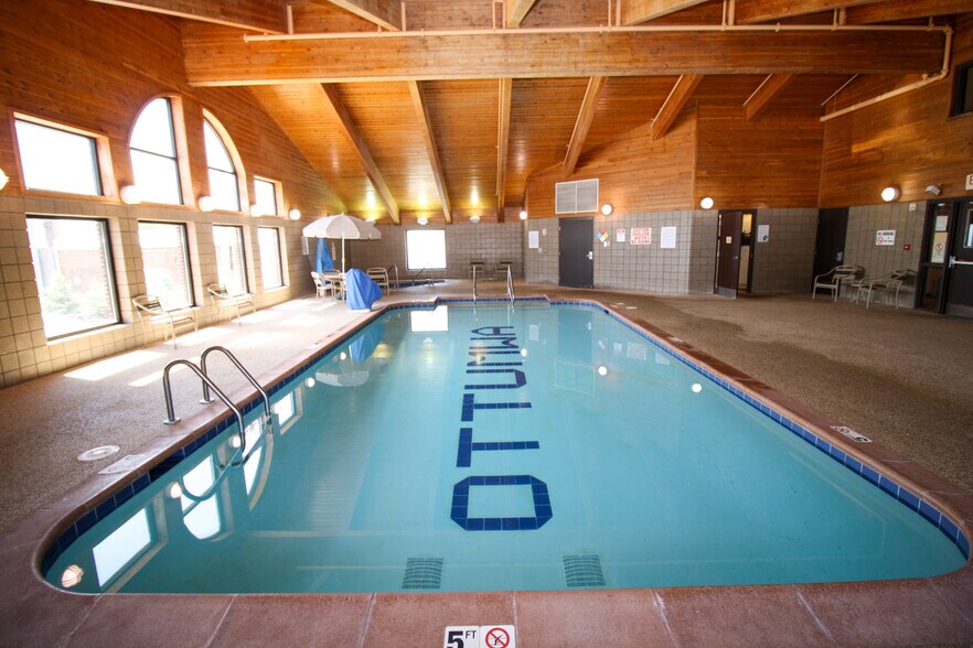 More Photos Of 222 W 2nd St, Ottumwa Hotel For Sale