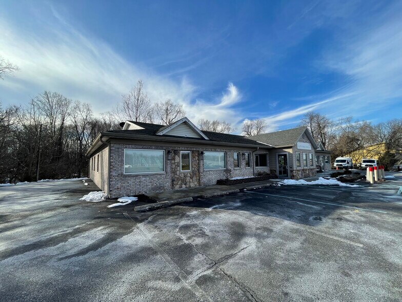 Primary Photo Of 1105 Clifty Dr, Madison Medical For Sale