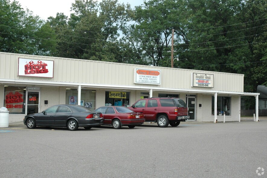 More Photos Of 653 E Madison Ave, Bastrop General Retail For Lease