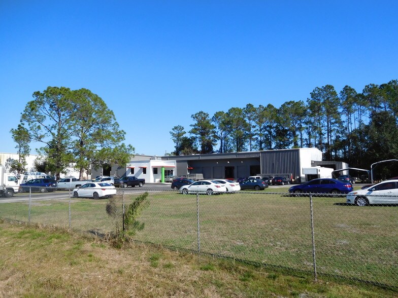 More Photos Of 317 NE 35th Ave, Gainesville Industrial For Sale