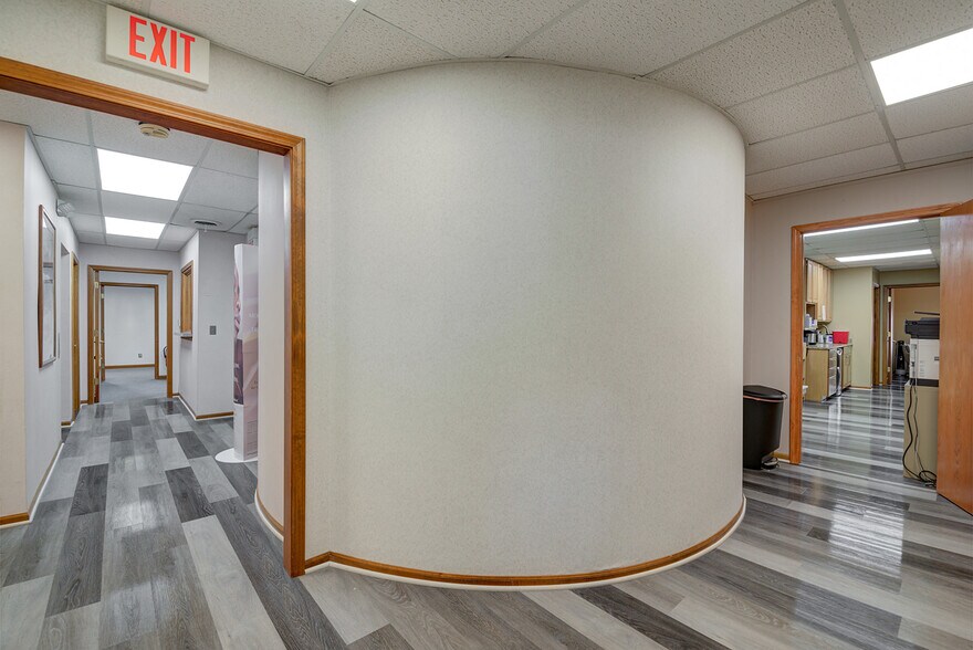 More Photos Of 1181 N Milford Rd, Milford Medical For Lease