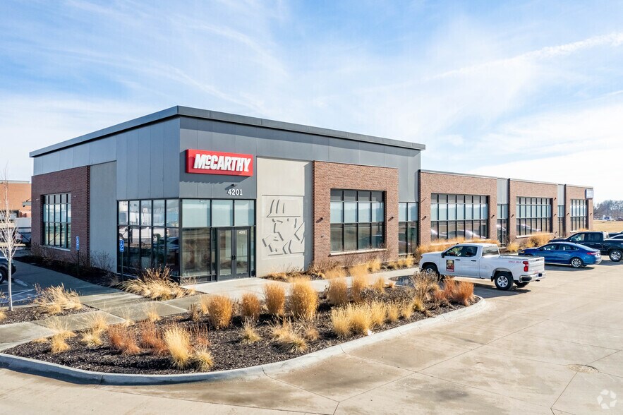 More Photos Of 4201 S 130th St, Omaha Warehouse For Sale