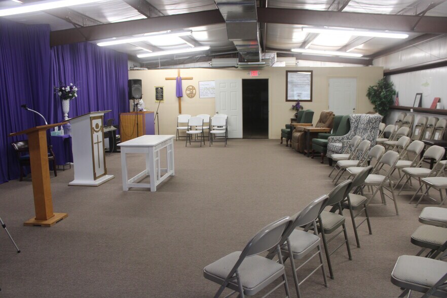 More Photos Of 344 Broadway, Winnie Religious Facility For Sale