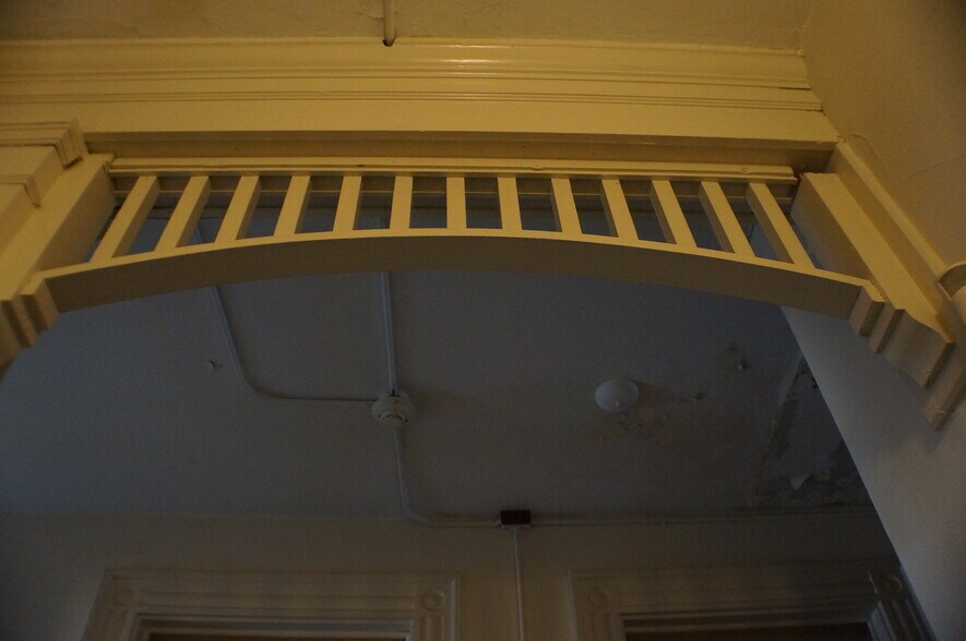 More Photos Of 5-7 S 6th St, New Bedford Restaurant For Sale