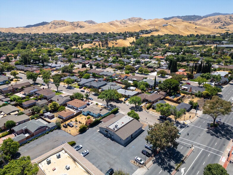 More Photos Of 4011 Railroad Ave, Pittsburg Medical For Sale