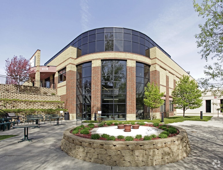 Primary Photo Of 4293 Lexington Ave N, Arden Hills Office For Lease