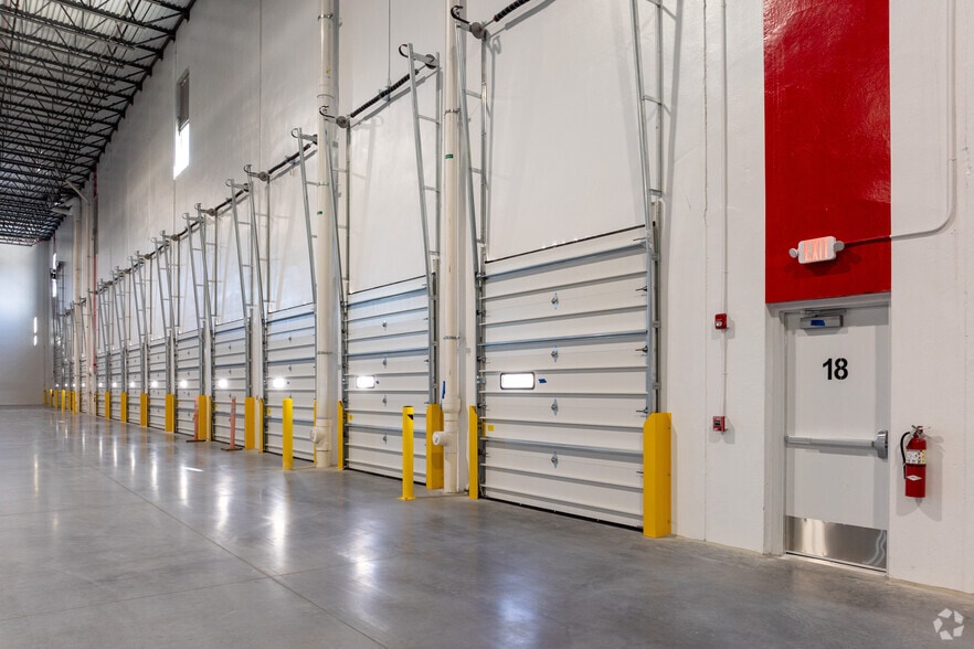 More Photos Of 85 Main St, Spotswood Manufacturing For Lease