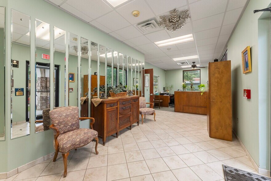 More Photos Of 1125 Cypress Station Dr, Houston Medical For Sale