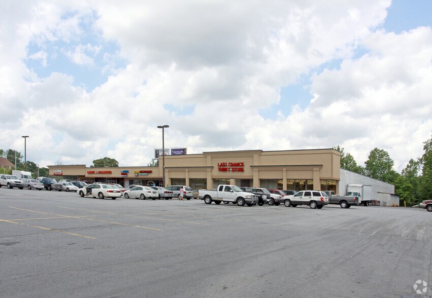 Primary Photo Of 5942-5950 Buford Hwy, Norcross Unknown For Lease