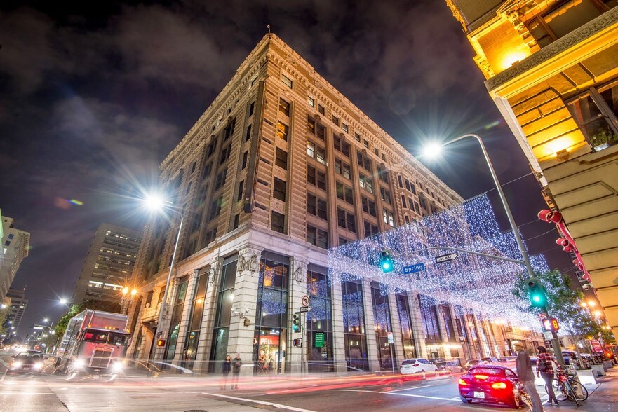 More Photos Of 354 S Spring St, Los Angeles Apartments For Lease