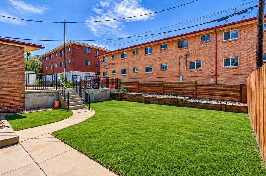 More Photos Of 5547 S Grant St, Littleton Apartments For Sale