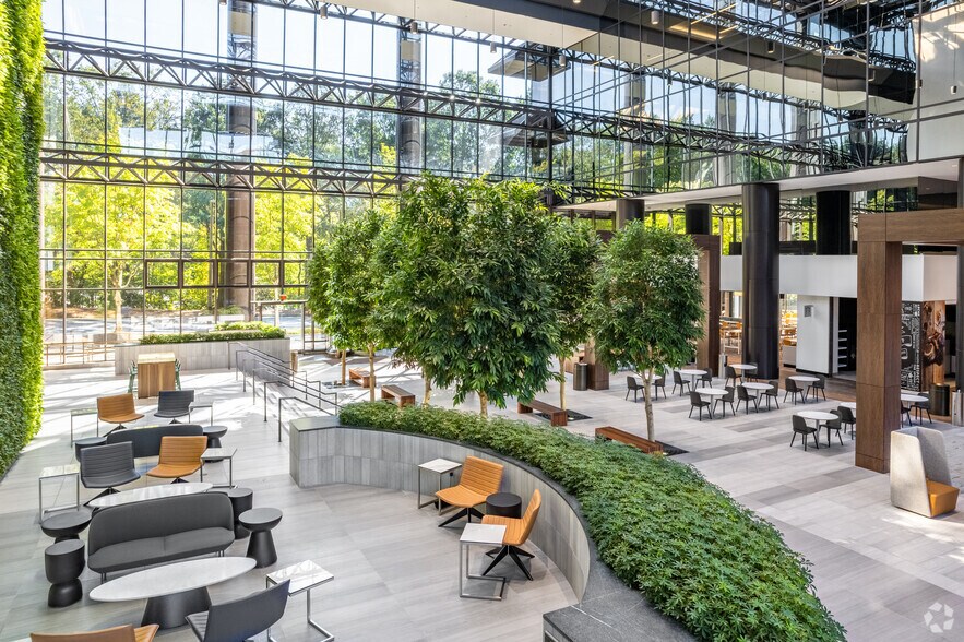 More Photos Of 3 Ravinia Dr, Atlanta Office For Lease